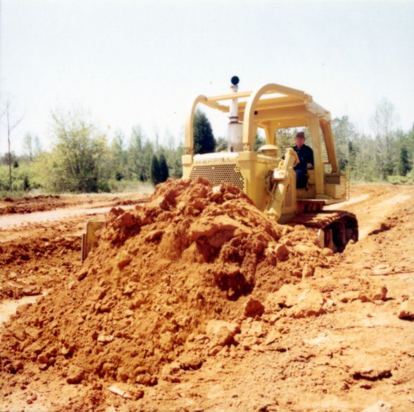New Model Announcement: 1:48 Cat® D7G Dozer - Die-cast - Classic ...